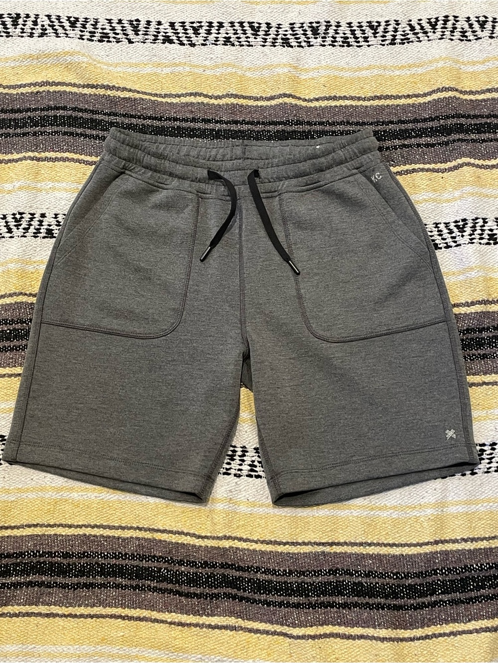 ♟️ Kenneth Cole Men’s Tech Scuba Active Jogger Shorts S